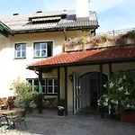 Casa de hóspedes Ueberfuhr 3*