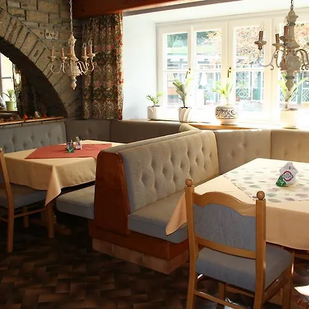 게스트하우스 Ueberfuhr 3*