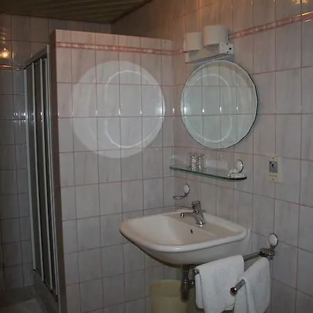 게스트하우스 Ueberfuhr 3*